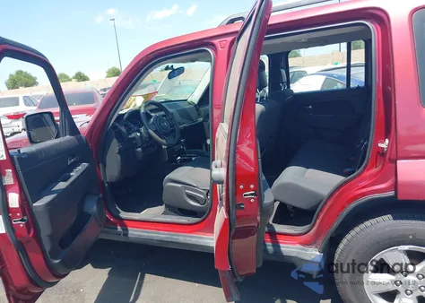 2012 Jeep Liberty Sport z USA, uszkodzony, nr VIN 1C4PJMAK3CW173547